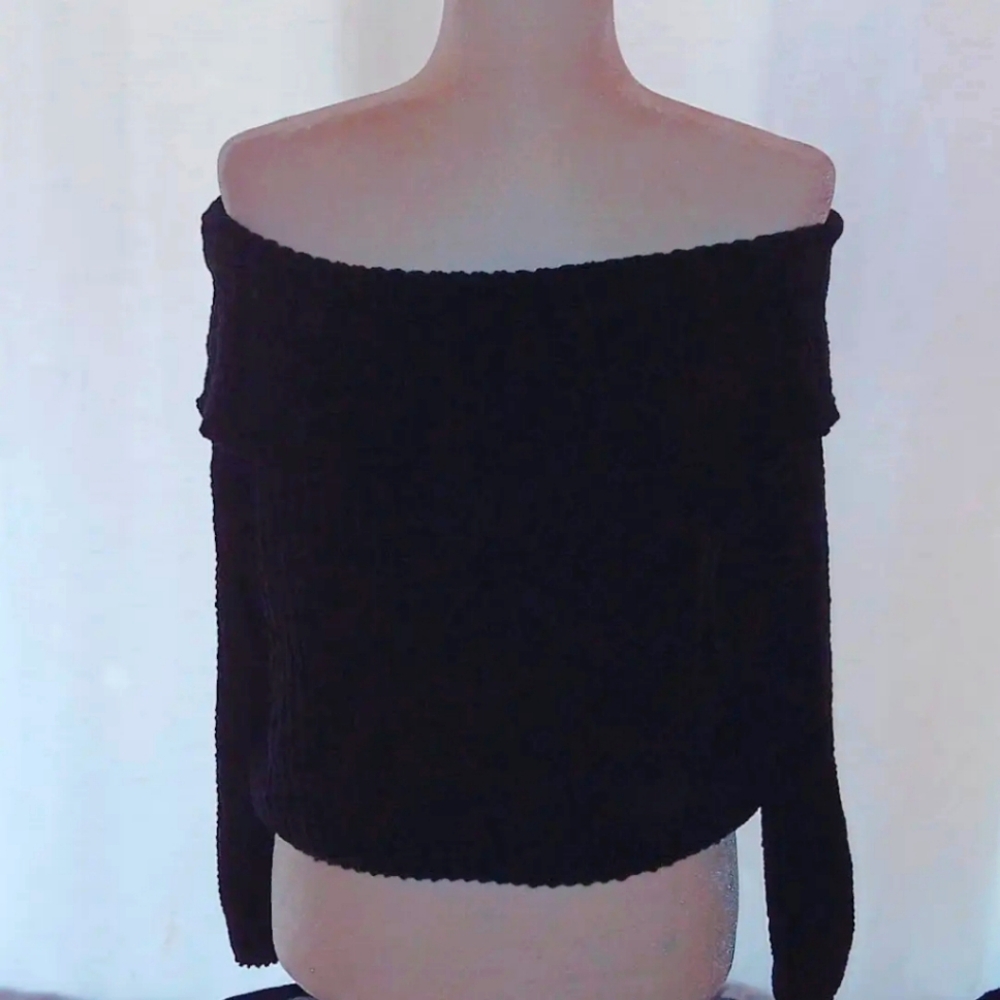 Ribbed off the shoulder sweater